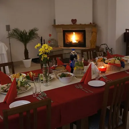 Gosciniec Nad Narwia - Airport Modlin * Kikoly