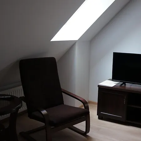 宾馆 Gosciniec Nad Narwia - Airport Modlin Kikoly